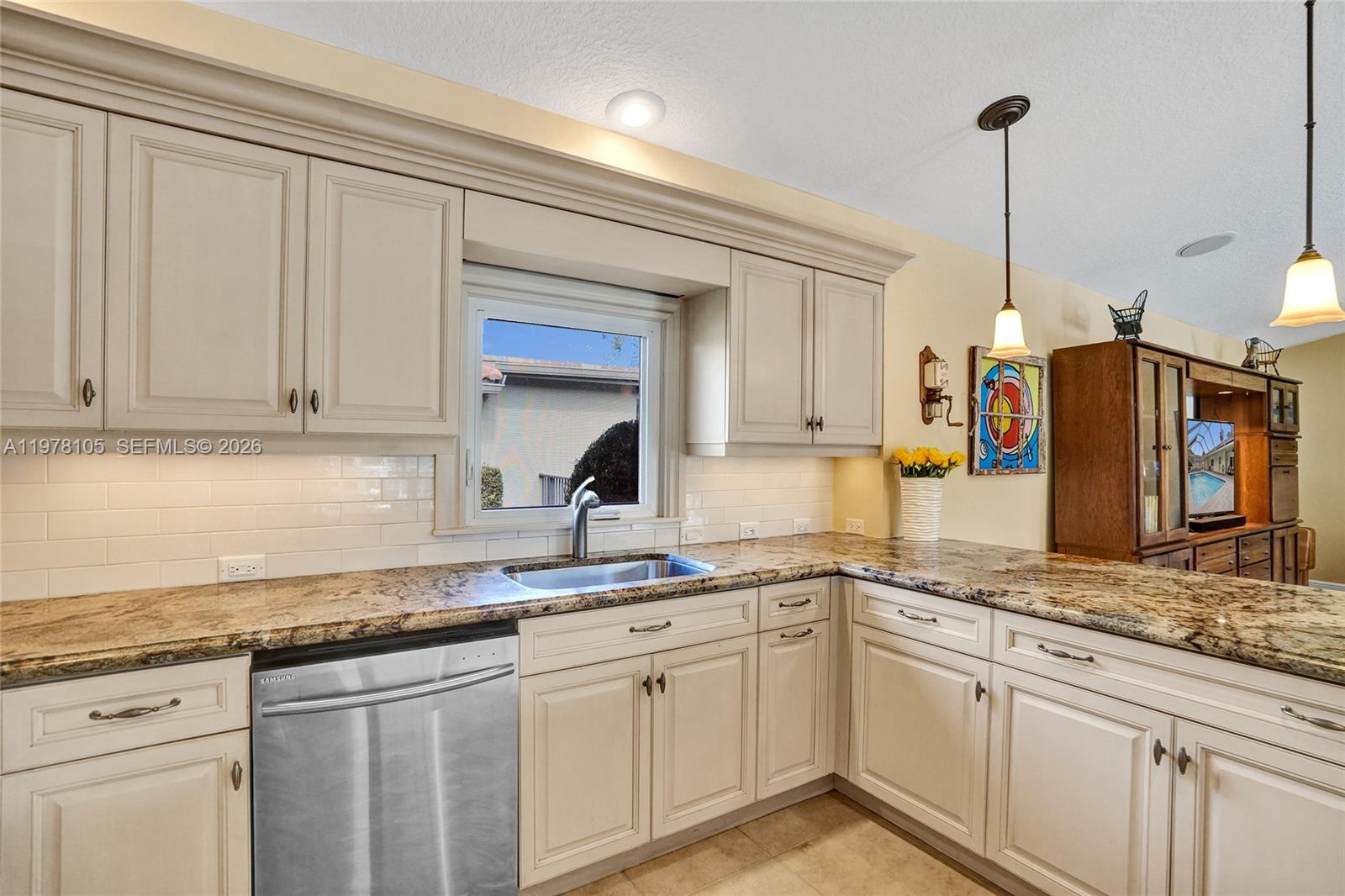 5093 NW 86th Way Coral Springs, FL 33067