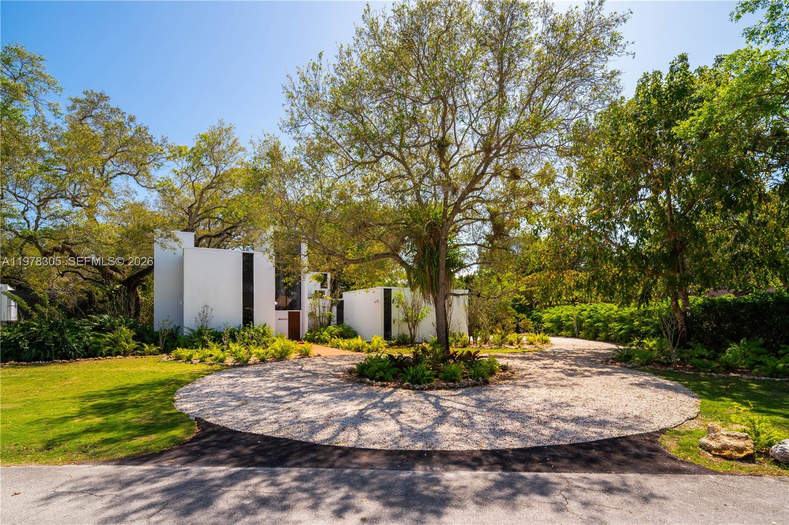 6400 SW 133rd Dr Pinecrest, FL 33156