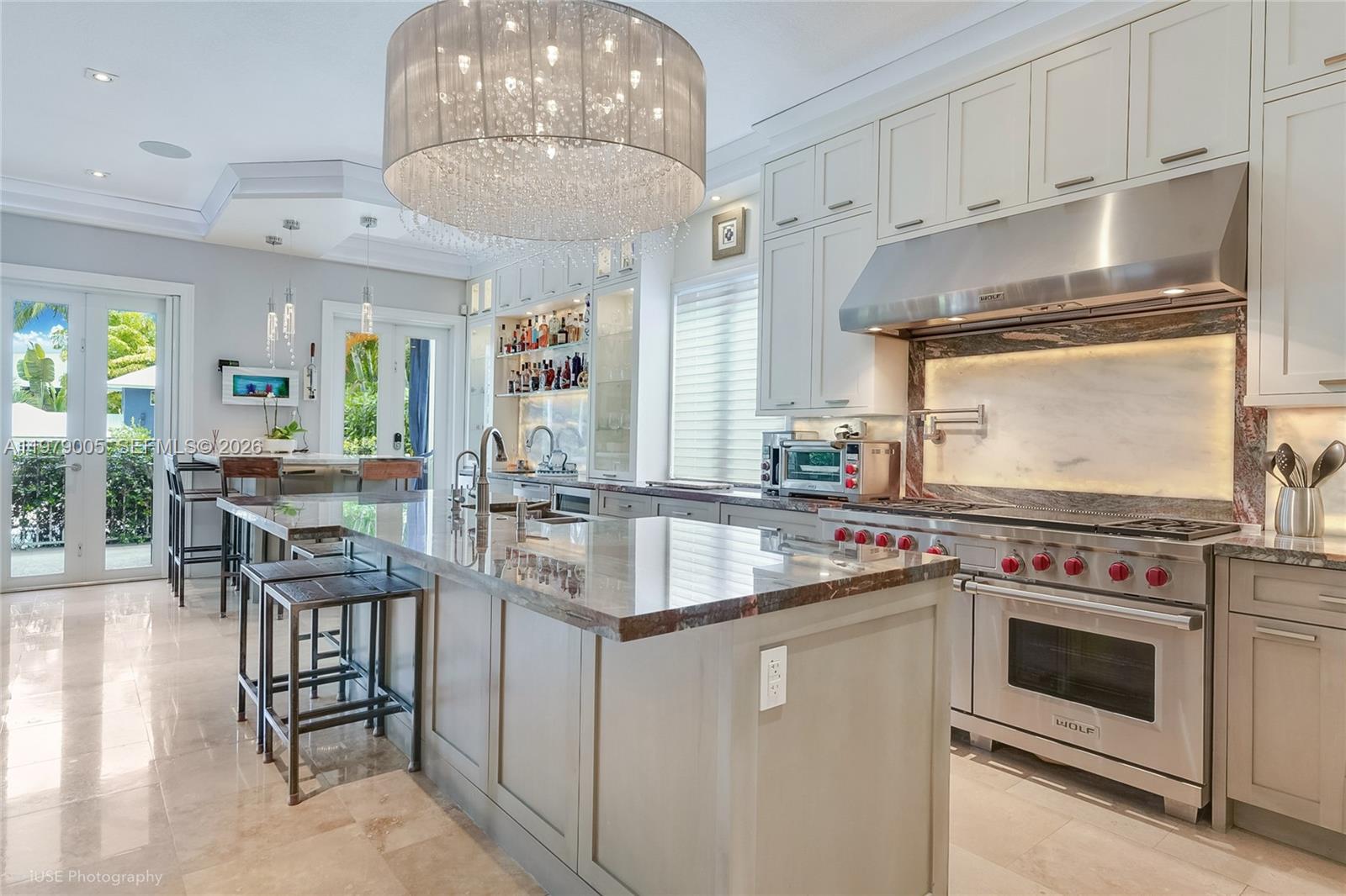 755 NE 77th St Miami, FL 33136