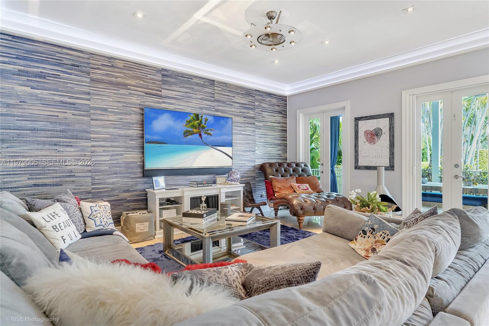 755 NE 77th St Miami, FL 33136