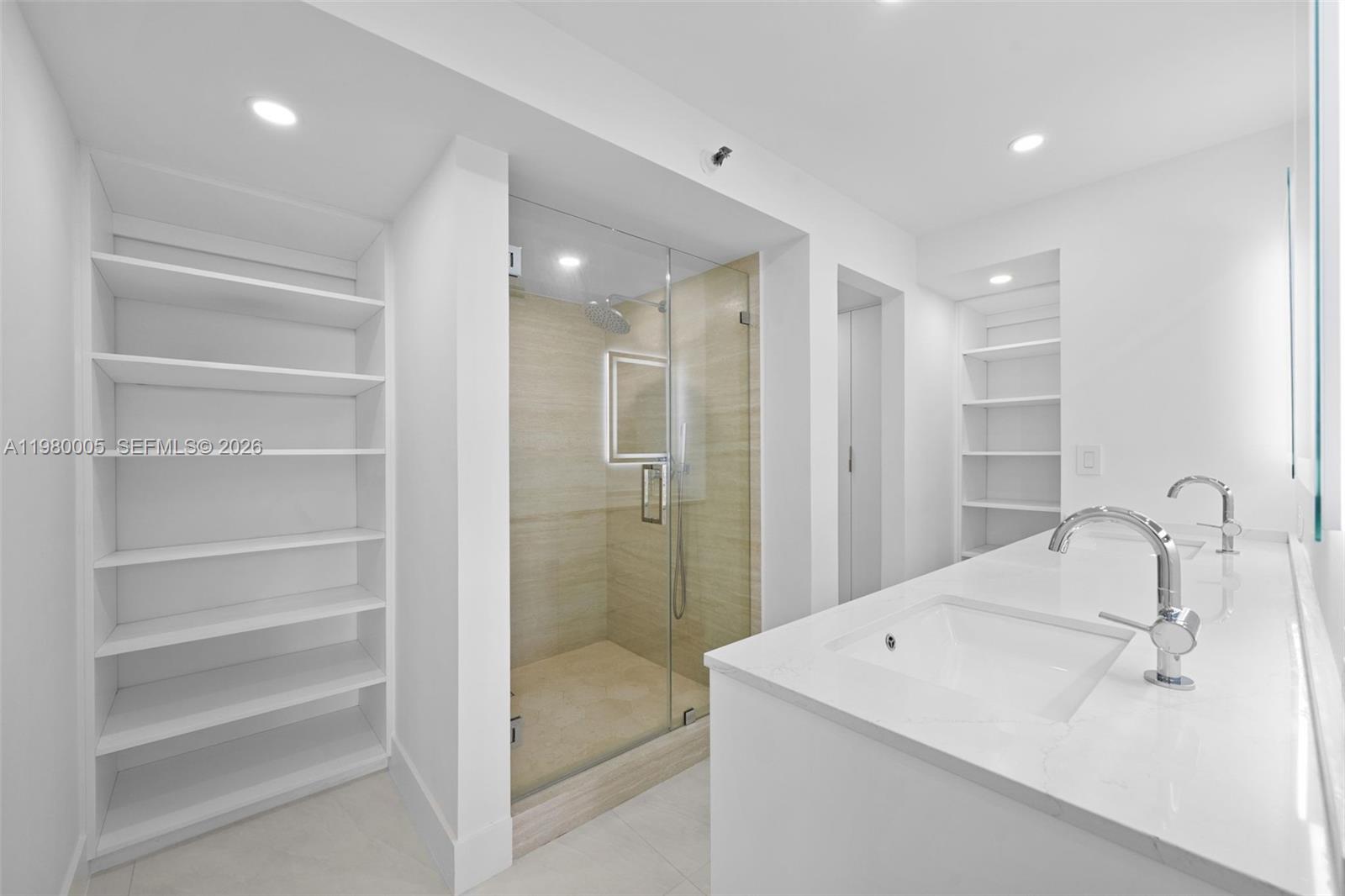 2843 S Bayshore Dr #5F Miami, FL 33133