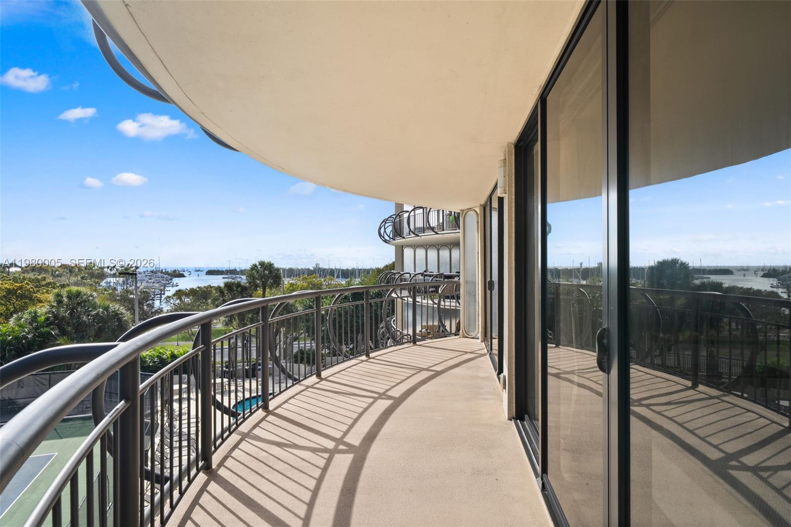 2843 S Bayshore Dr #5F Miami, FL 33133