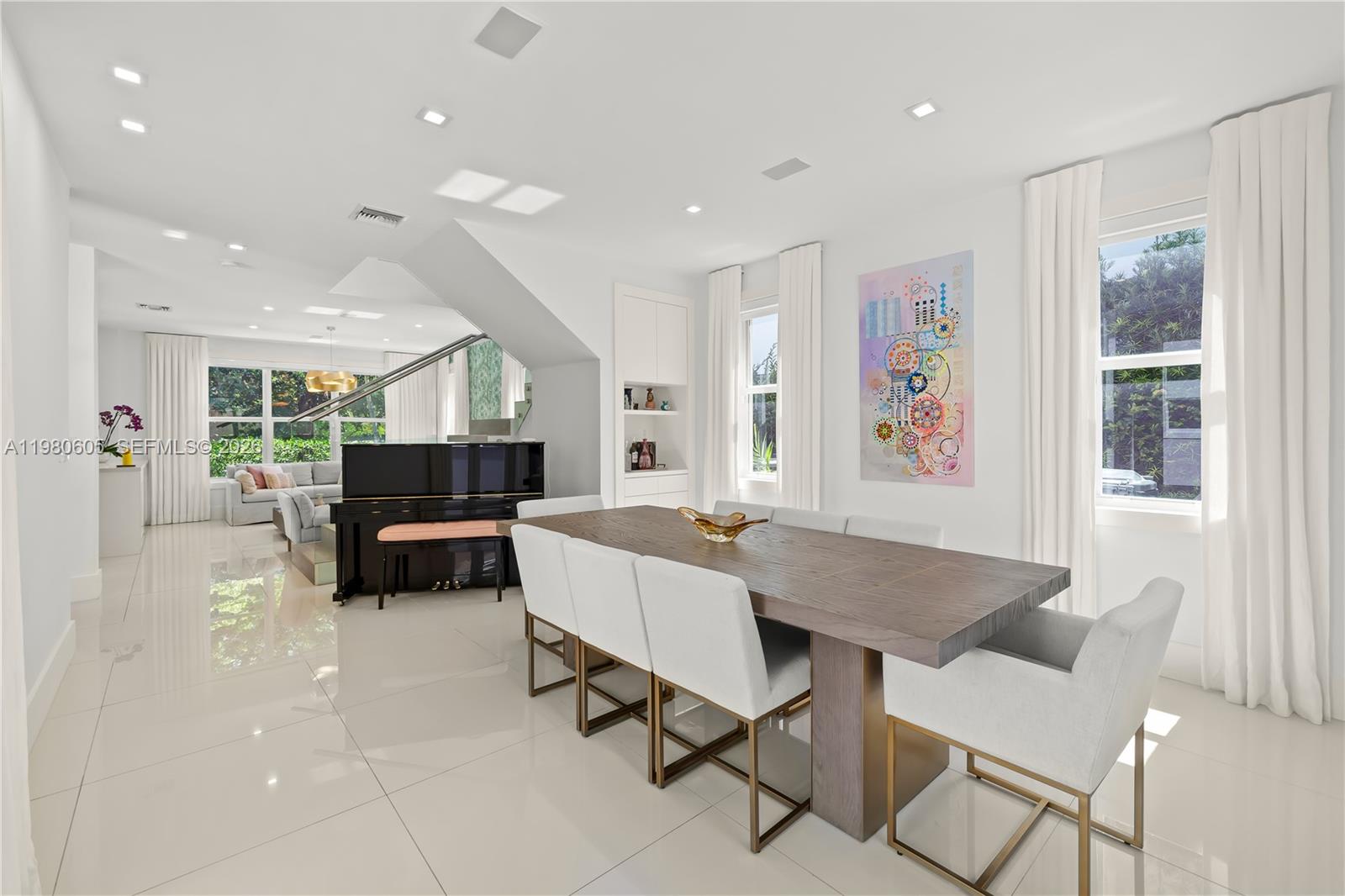 5700 SW 86th St South Miami, FL 33143