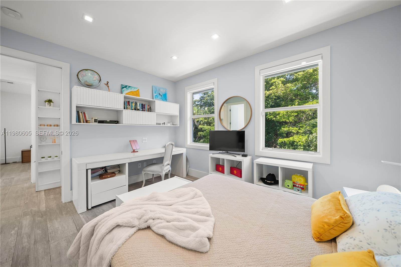 5700 SW 86th St South Miami, FL 33143