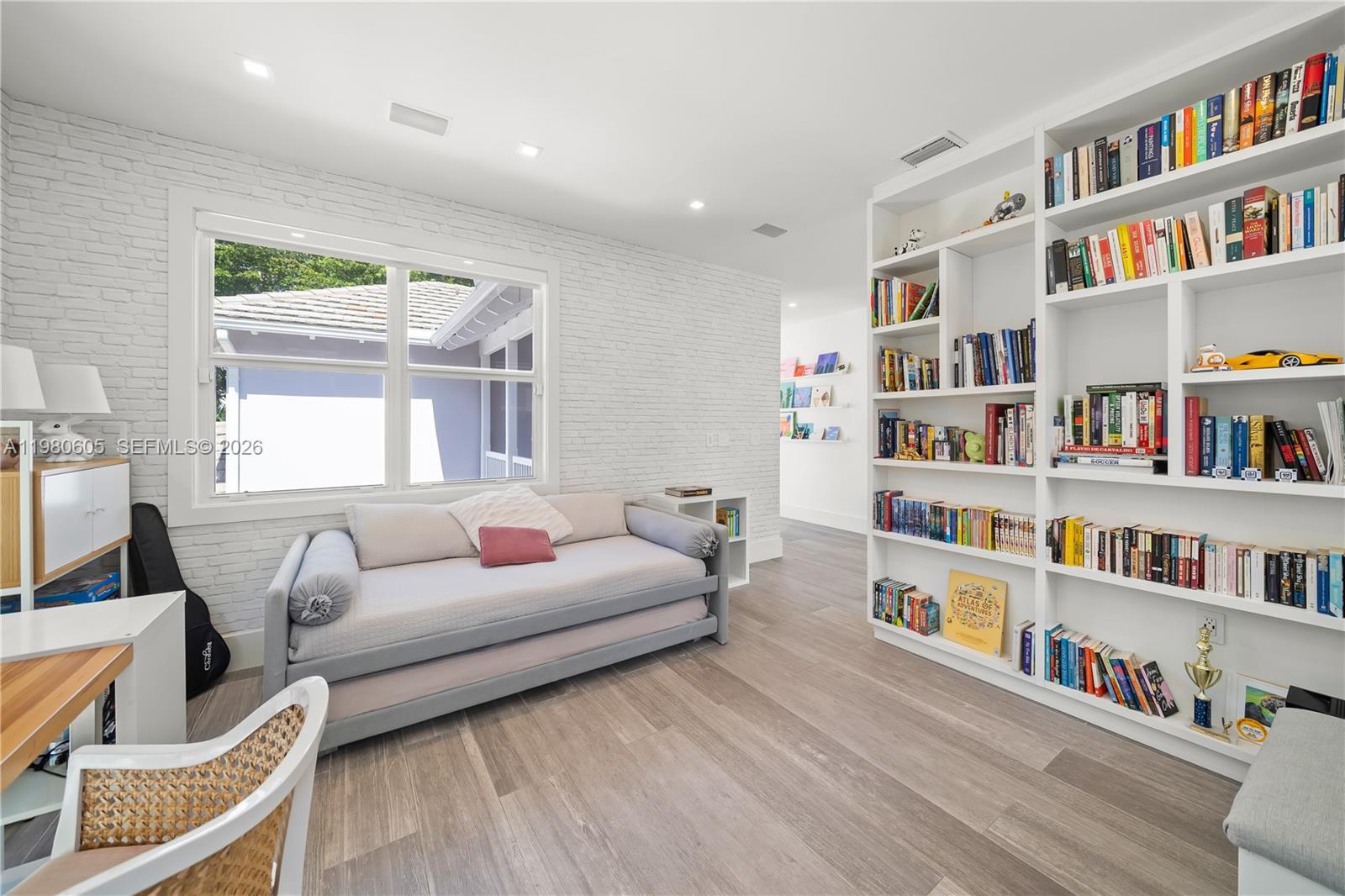 5700 SW 86th St South Miami, FL 33143