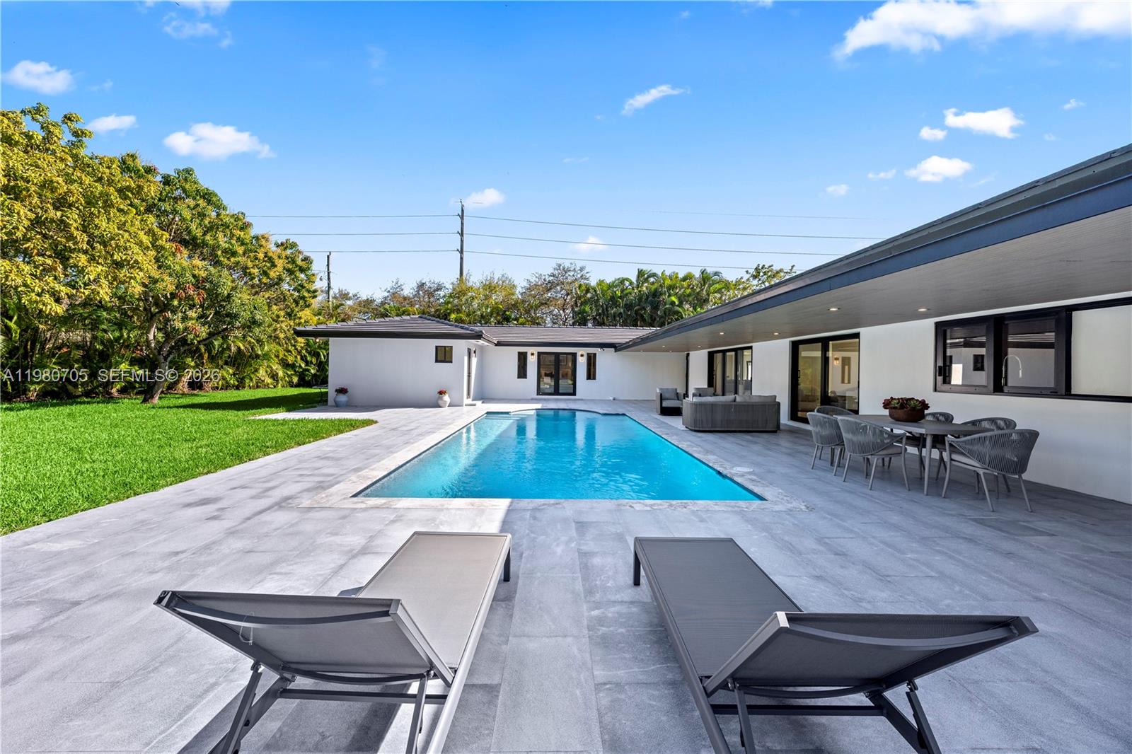 14323 SW 80th Ave Palmetto Bay, FL 33158