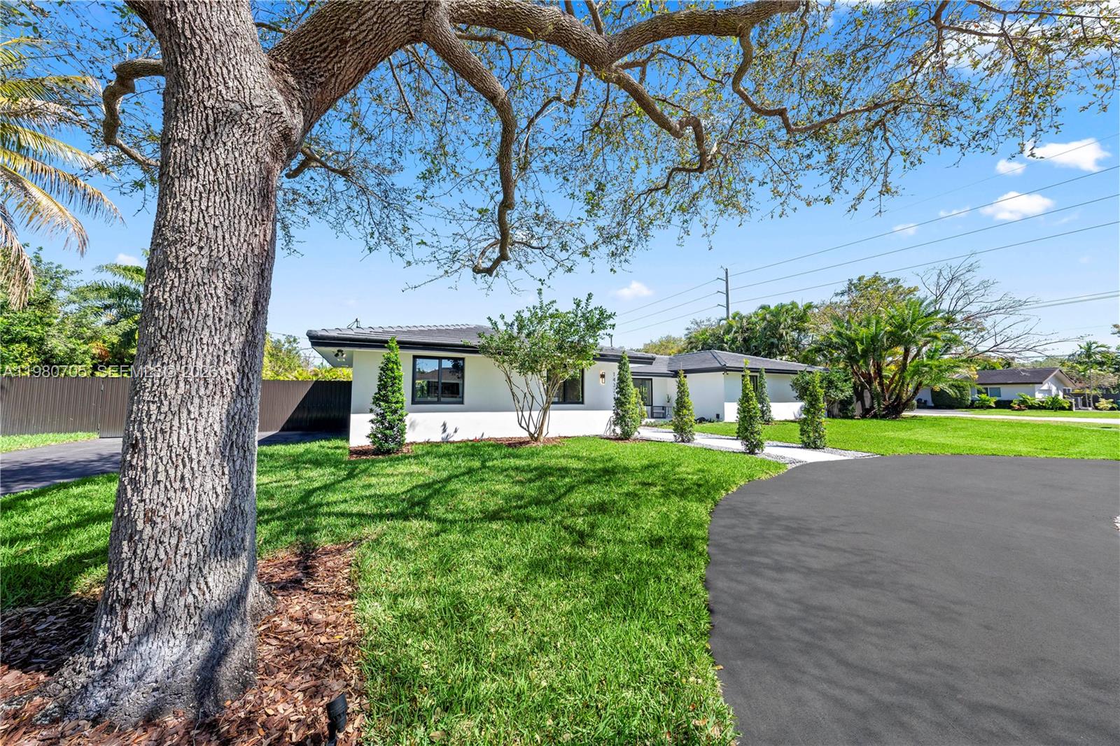 14323 SW 80th Ave Palmetto Bay, FL 33158