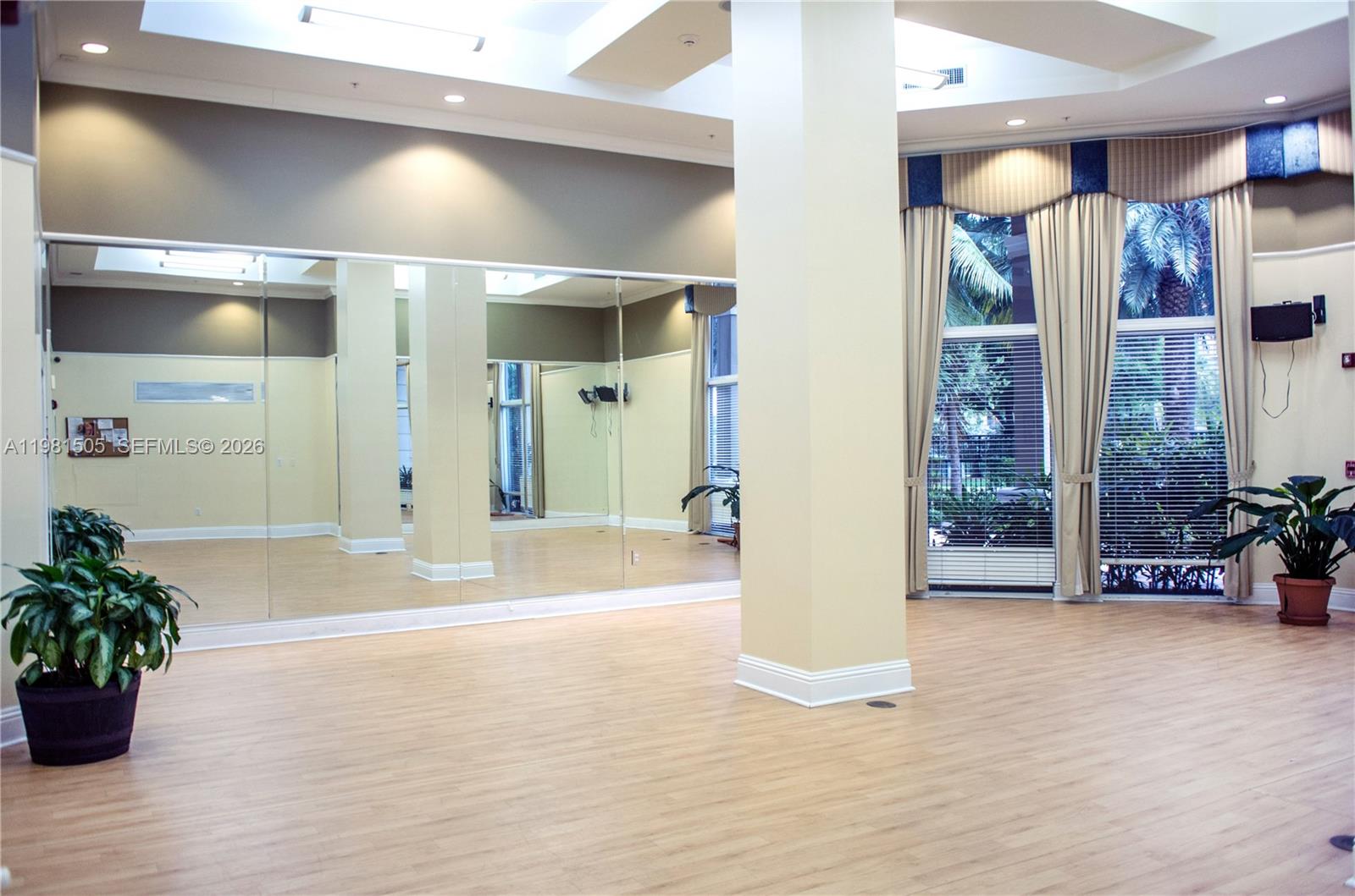 image Porto Bellagio Condo40