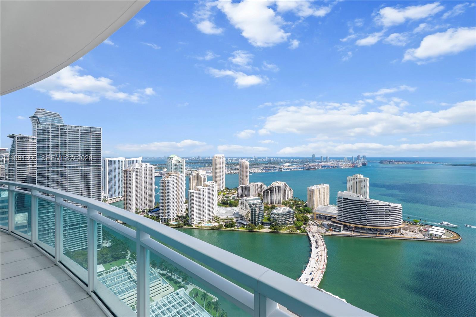 950 Brickell Bay Dr #4710 Miami, FL 33131