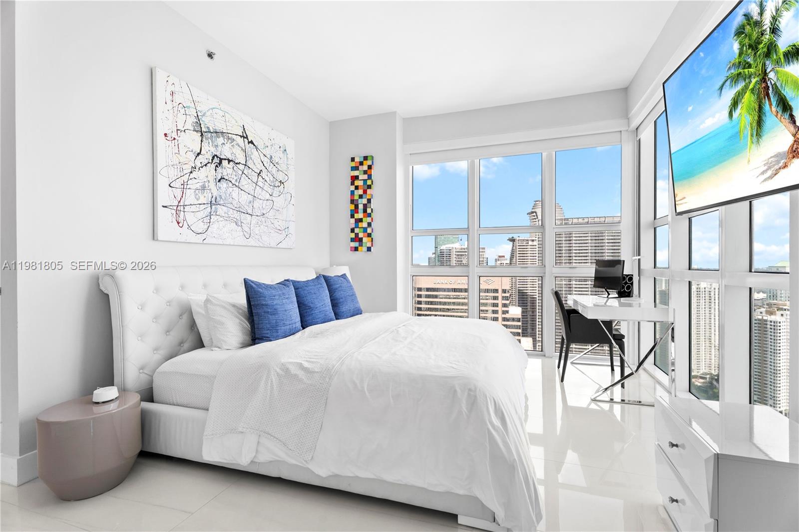 950 Brickell Bay Dr #4710 Miami, FL 33131