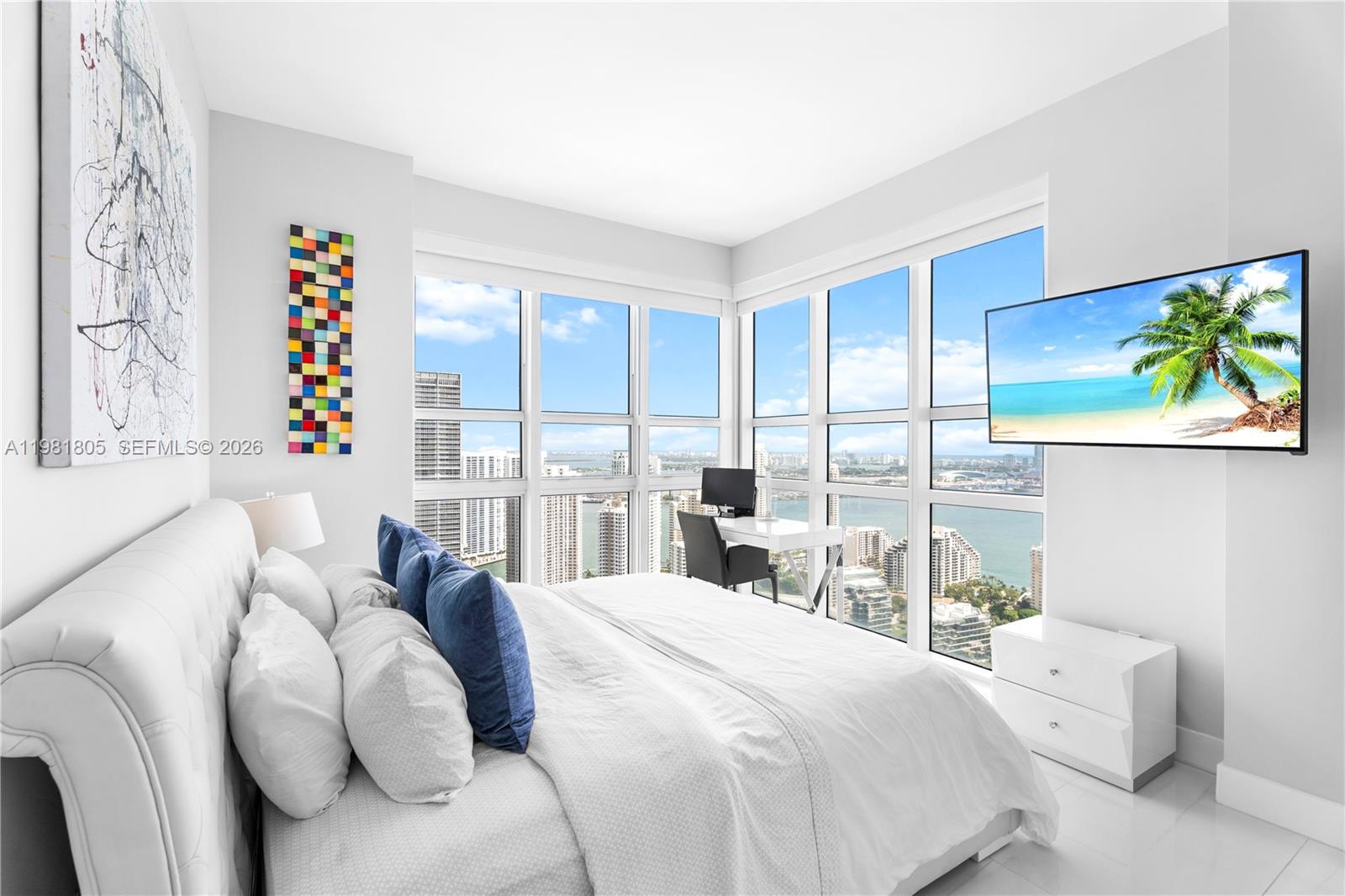 950 Brickell Bay Dr #4710 Miami, FL 33131