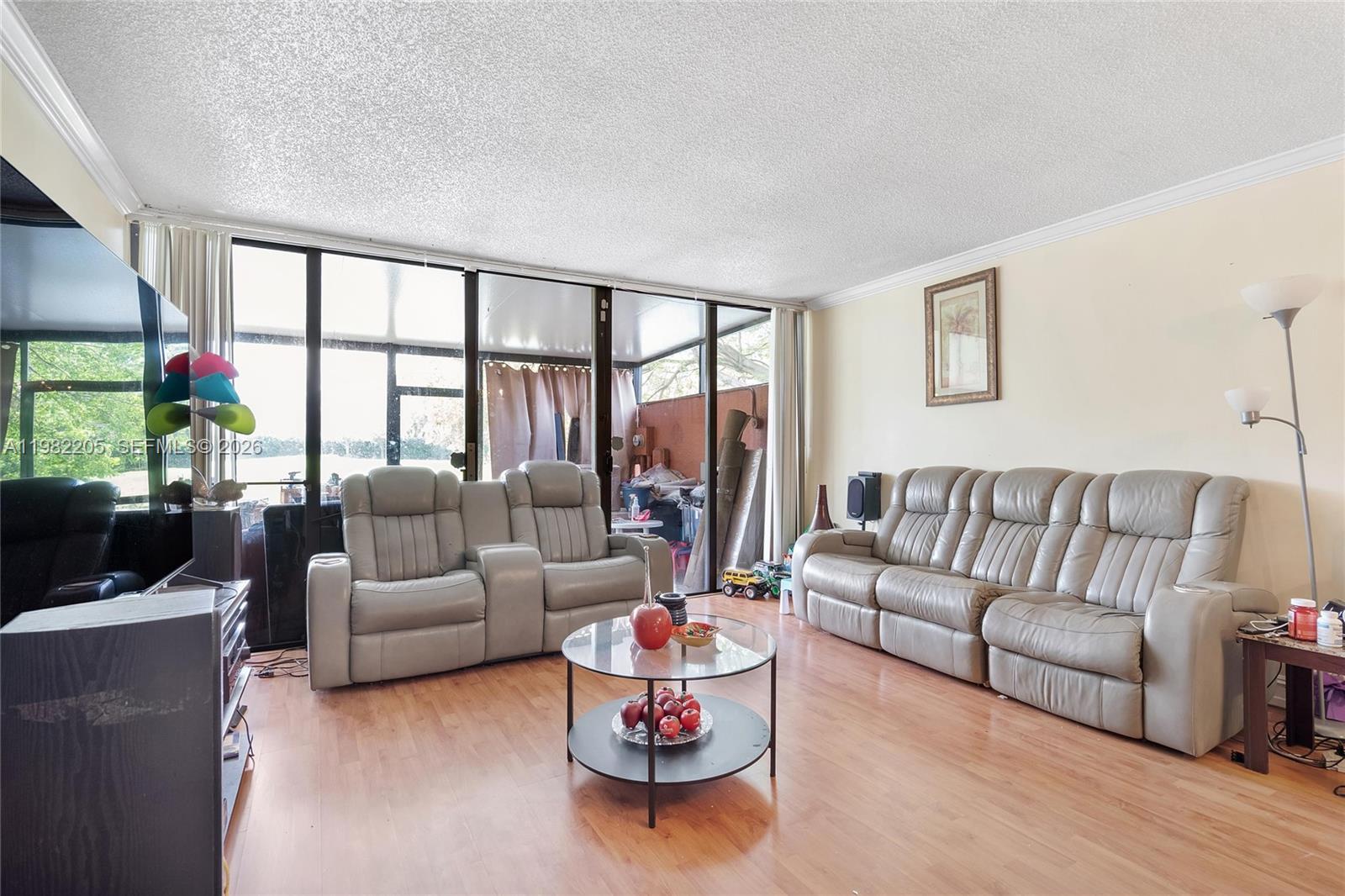 10304 Fairway Rd Pembroke Pines, FL 33026