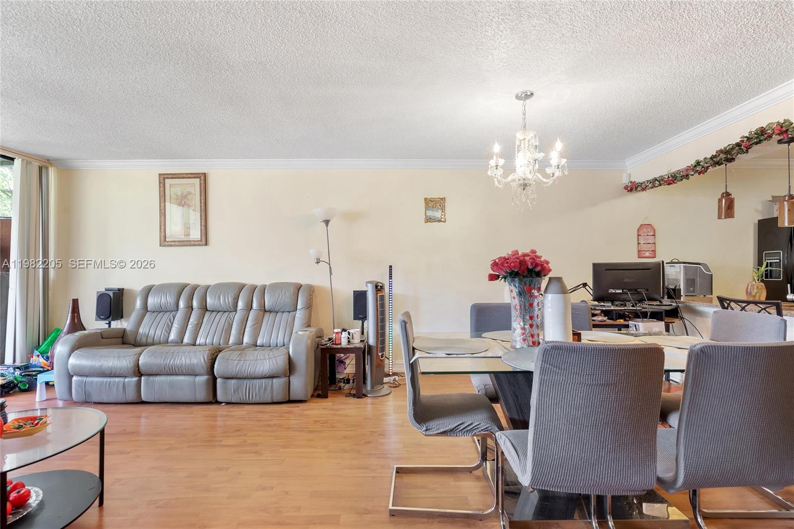 10304 Fairway Rd Pembroke Pines, FL 33026