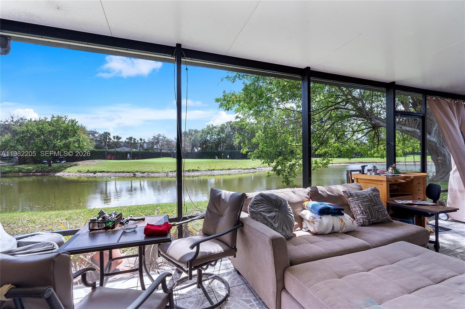 10304 Fairway Rd Pembroke Pines, FL 33026