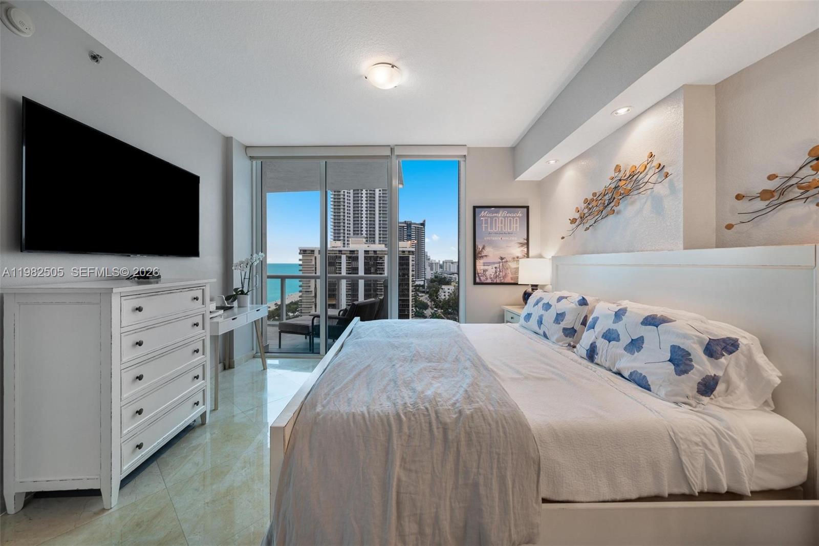 6515 Collins Ave #1507 Miami Beach, FL 33141