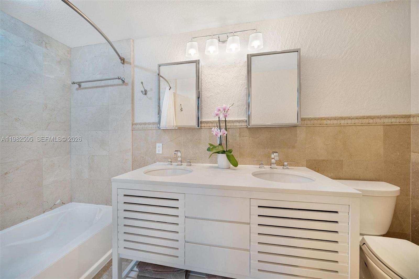 6515 Collins Ave #1507 Miami Beach, FL 33141