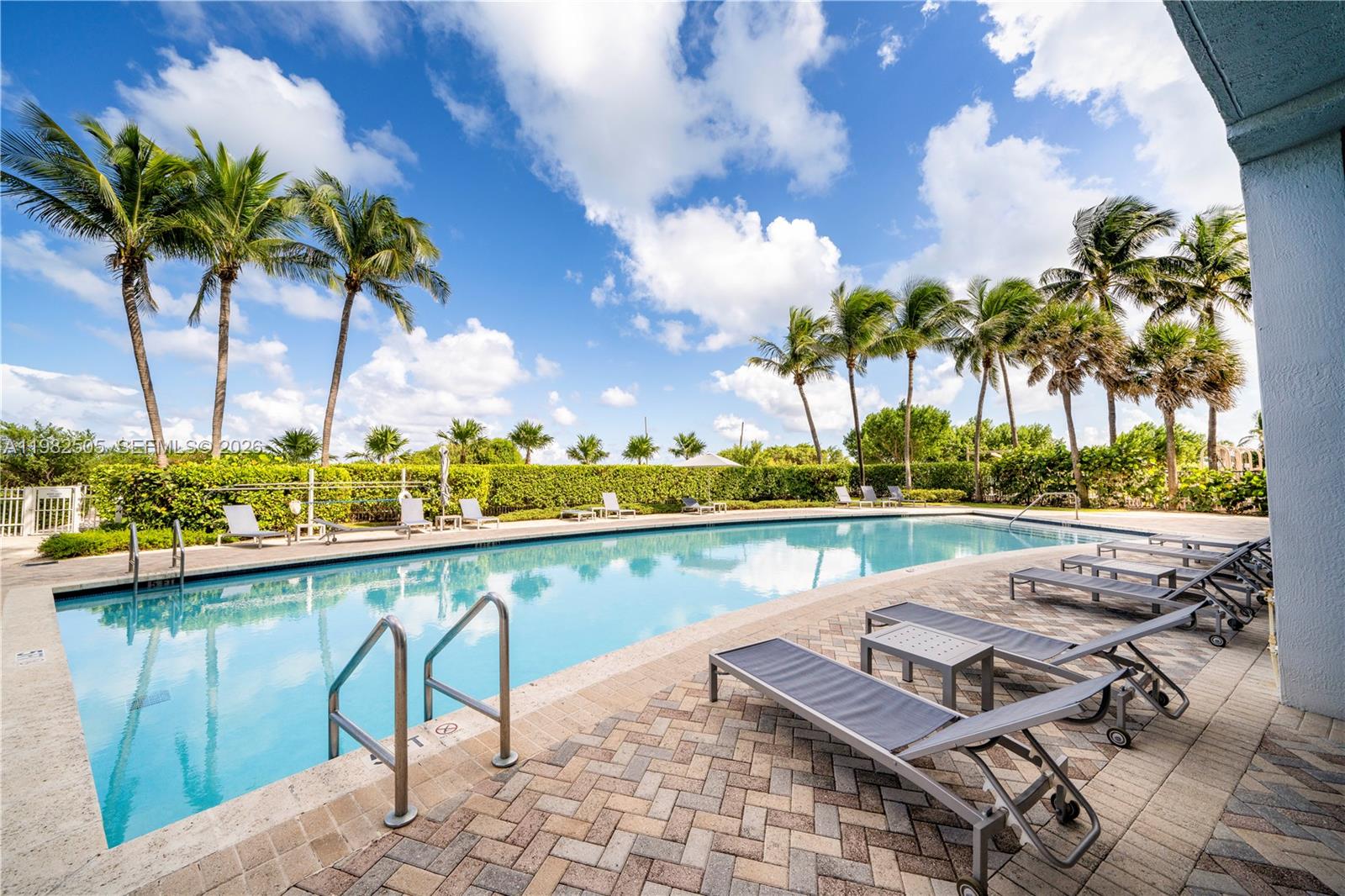 6515 Collins Ave #1507 Miami Beach, FL 33141