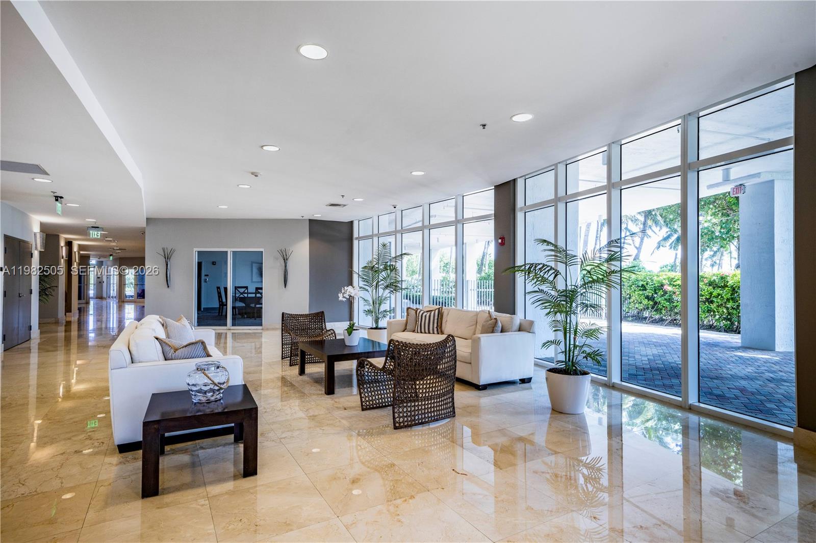 6515 Collins Ave #1507 Miami Beach, FL 33141