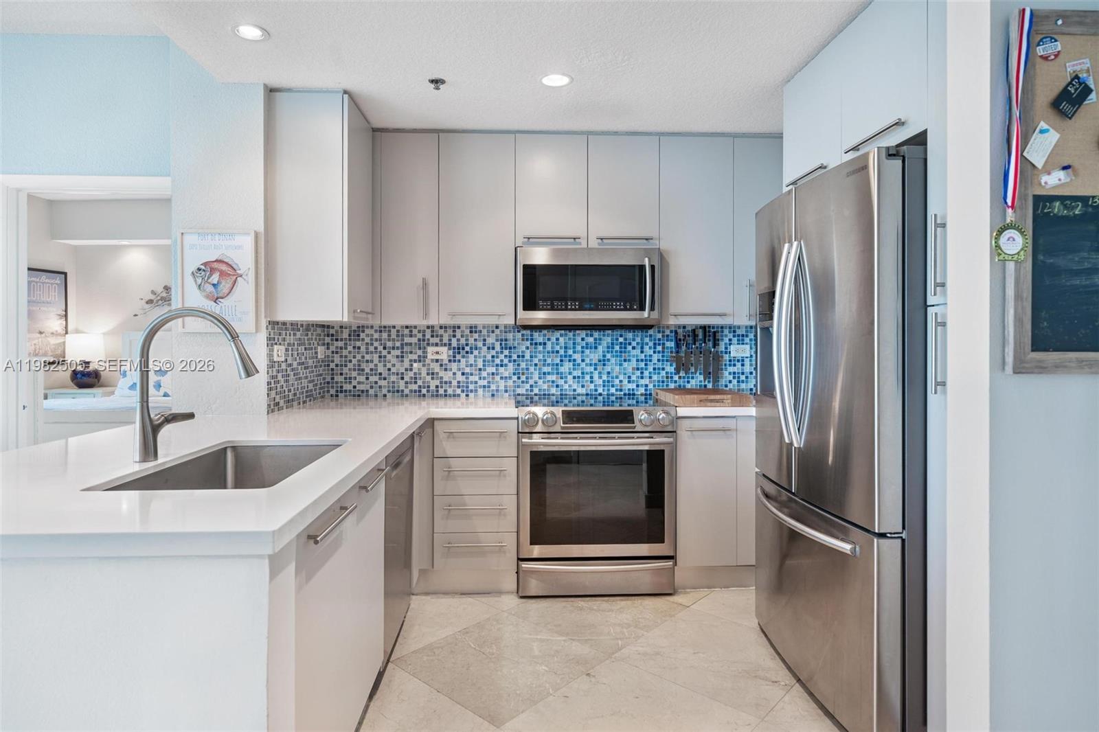 6515 Collins Ave #1507 Miami Beach, FL 33141