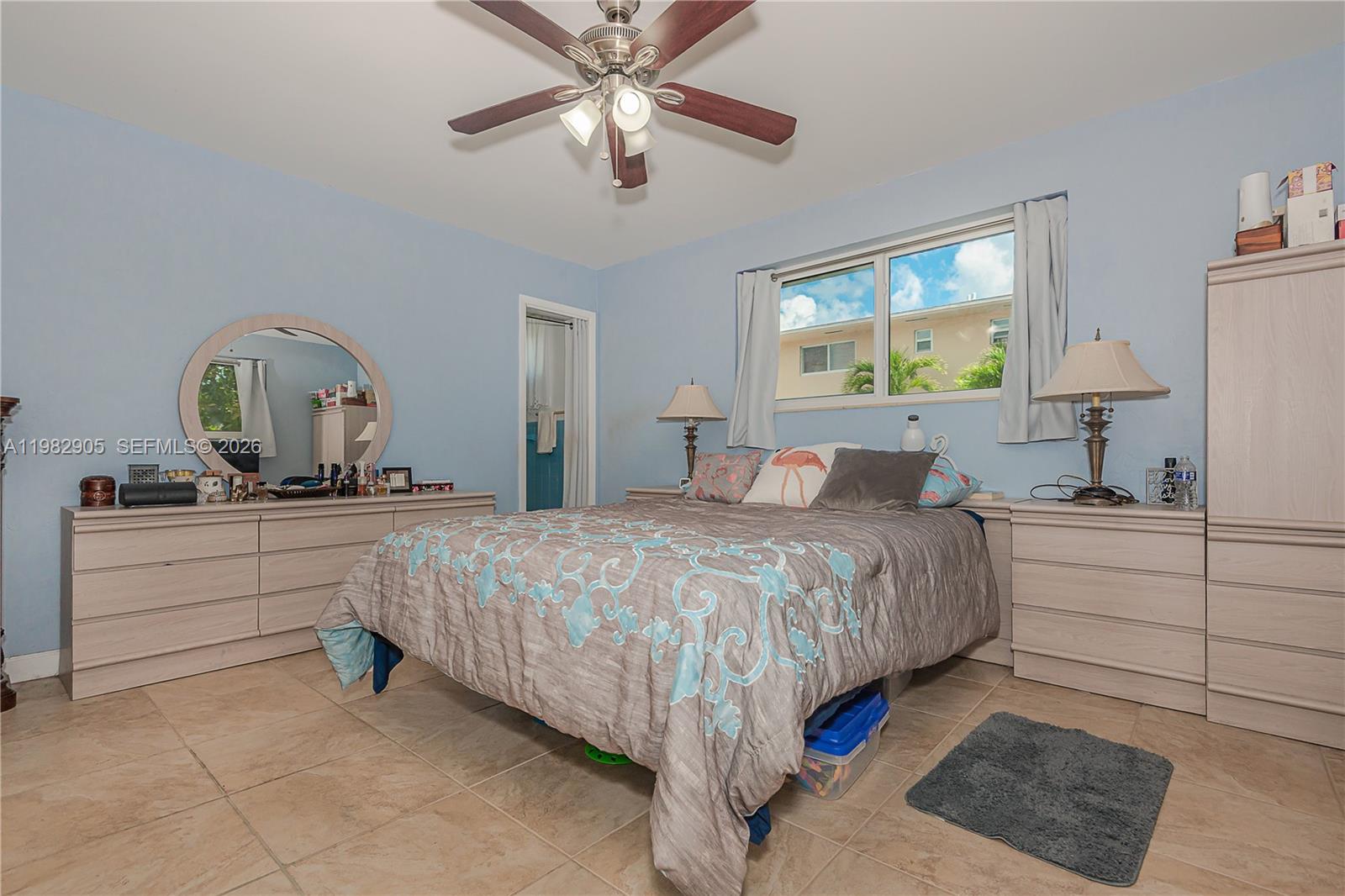 5651 NW 3rd St Miami, FL 33126