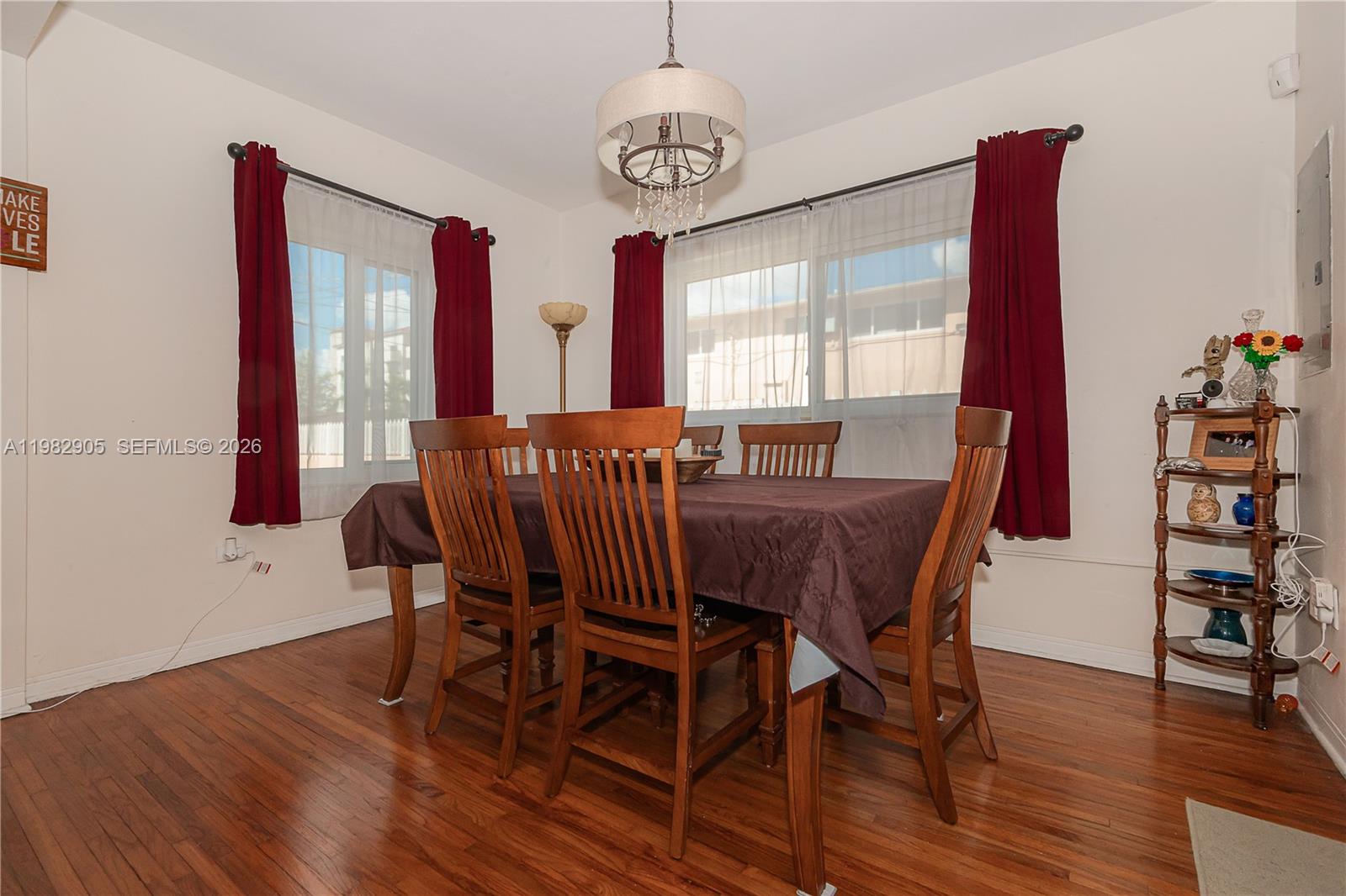 5651 NW 3rd St Miami, FL 33126