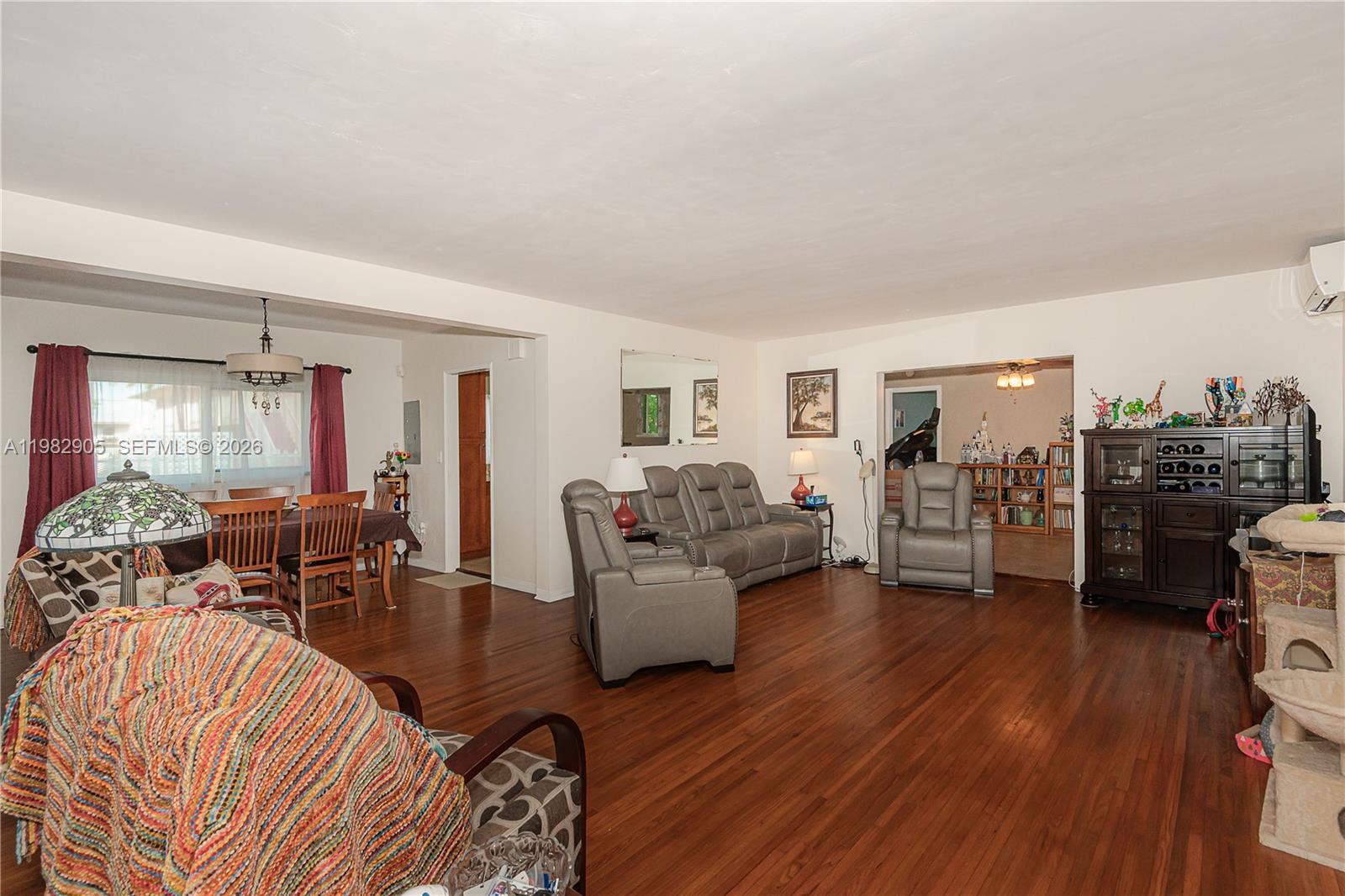 5651 NW 3rd St Miami, FL 33126