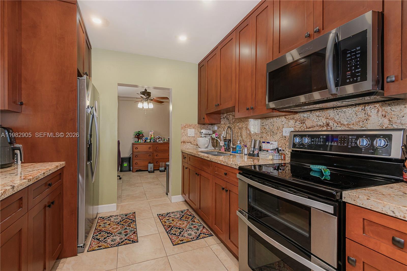 5651 NW 3rd St Miami, FL 33126