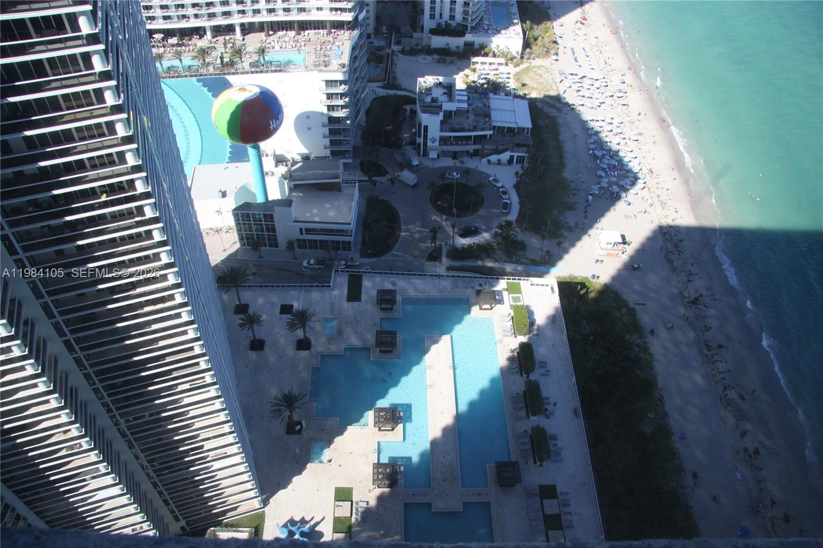 image Beach Club 212