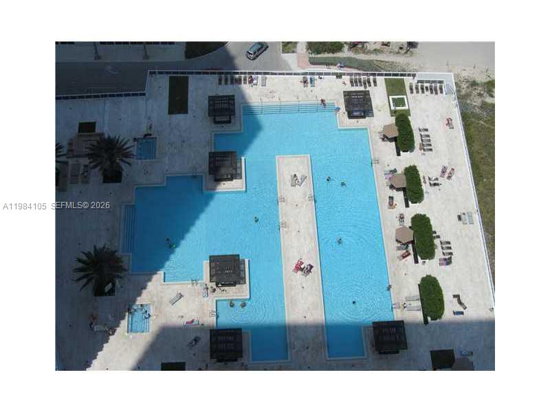 image Beach Club 214