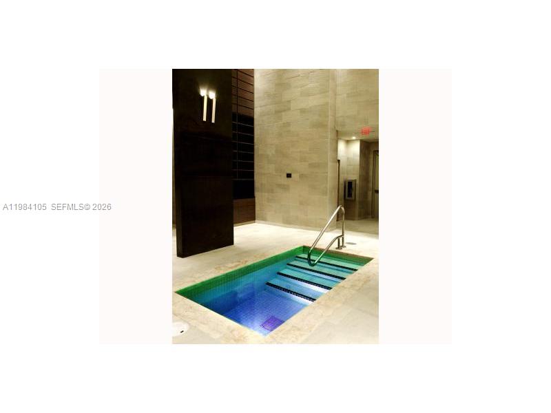 image Beach Club 215