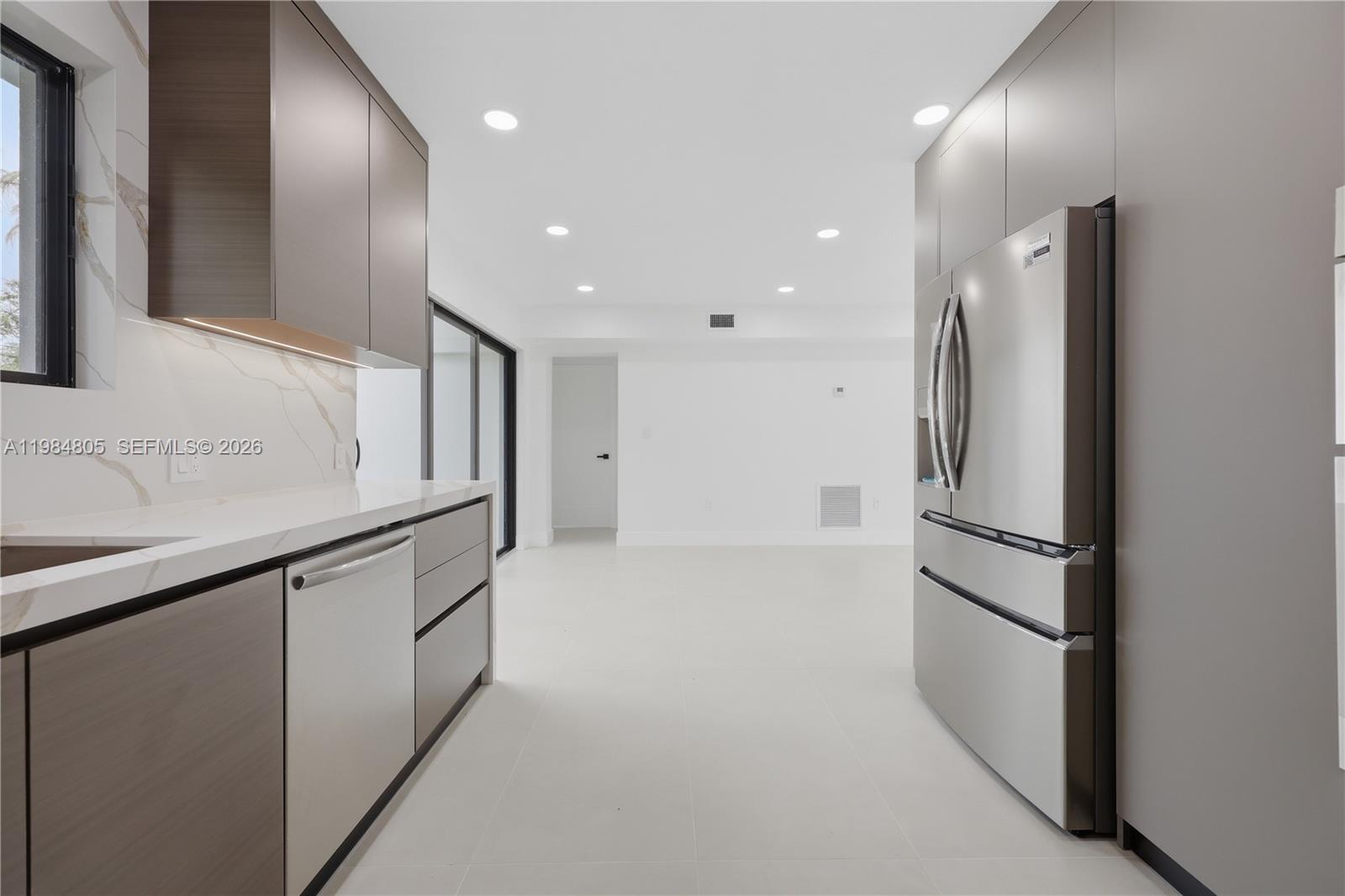 10910 NE 9th Ct Biscayne Park, FL 33161