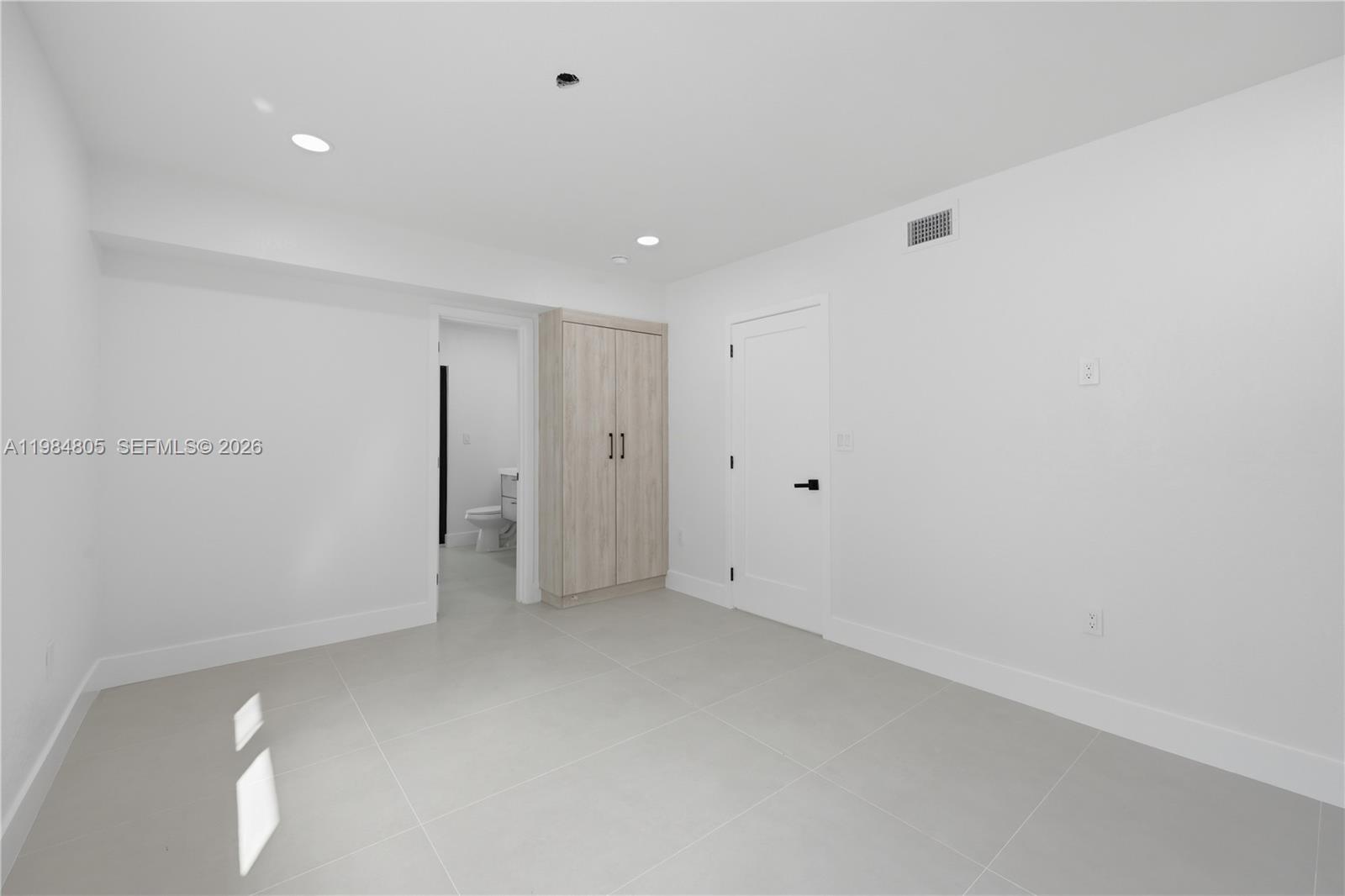 10910 NE 9th Ct Biscayne Park, FL 33161