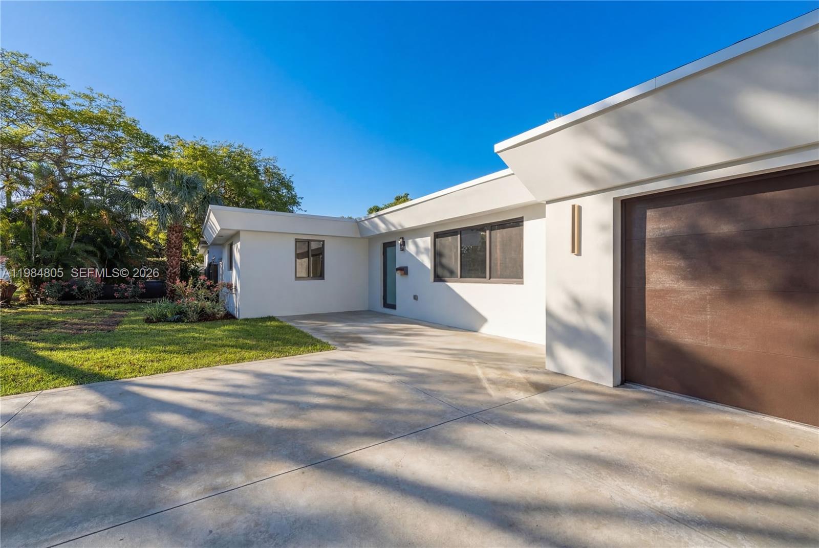 10910 NE 9th Ct Biscayne Park, FL 33161