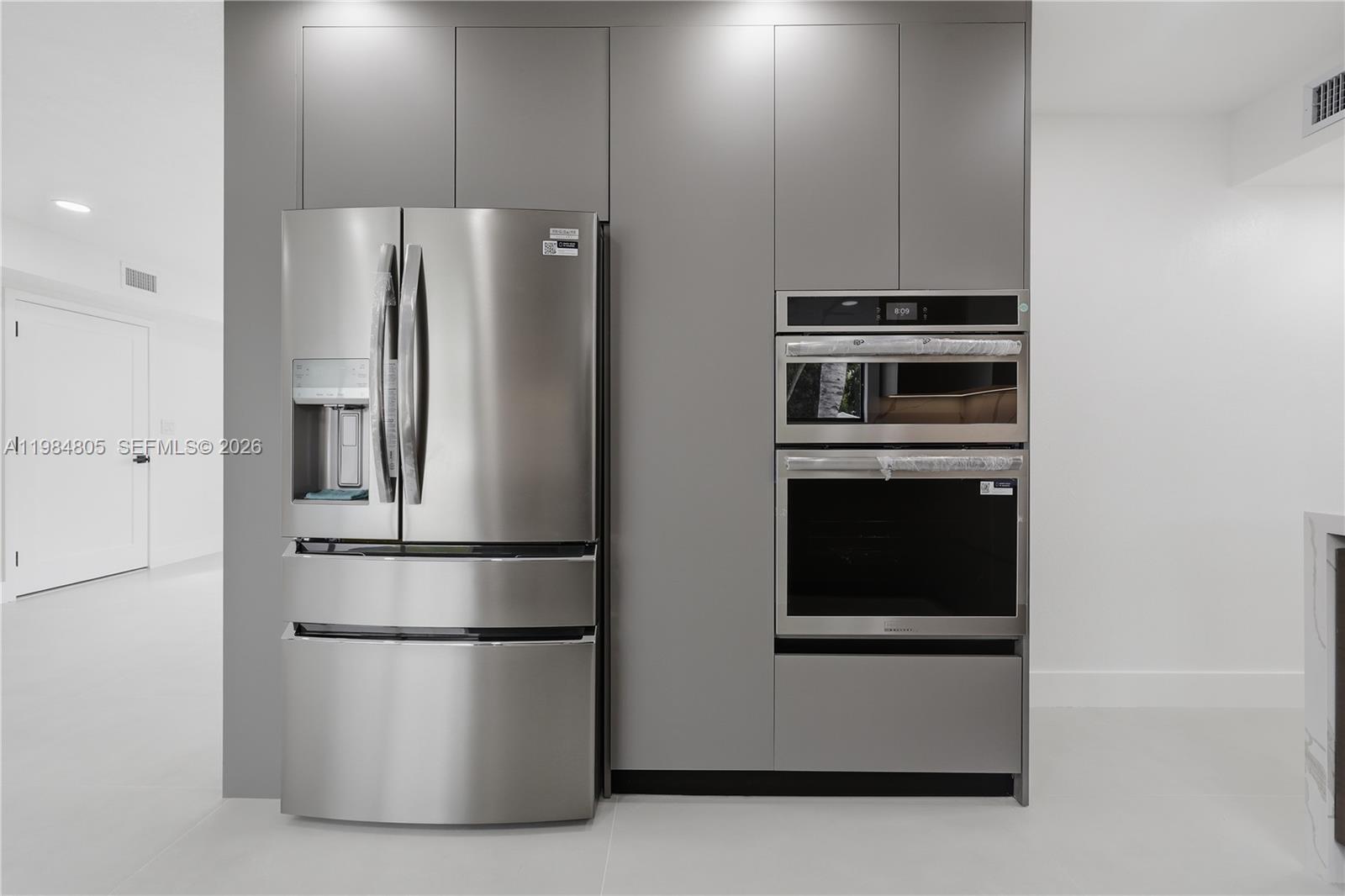 10910 NE 9th Ct Biscayne Park, FL 33161