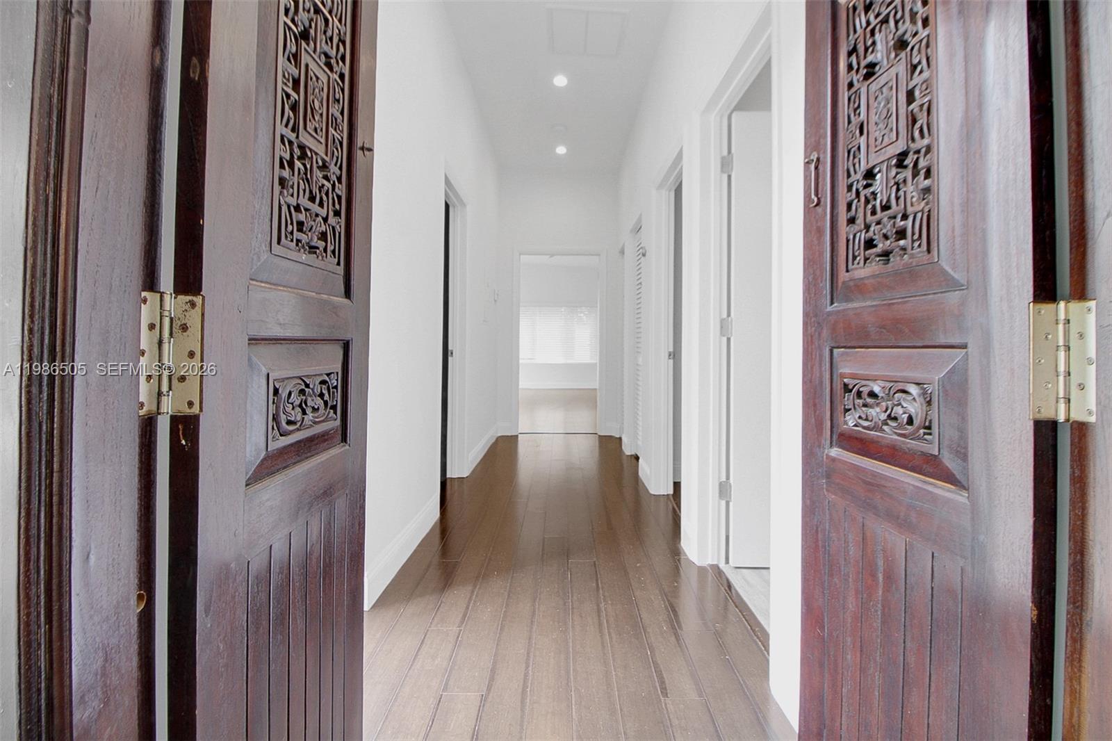 6900 SW 104th St Pinecrest, FL 33156