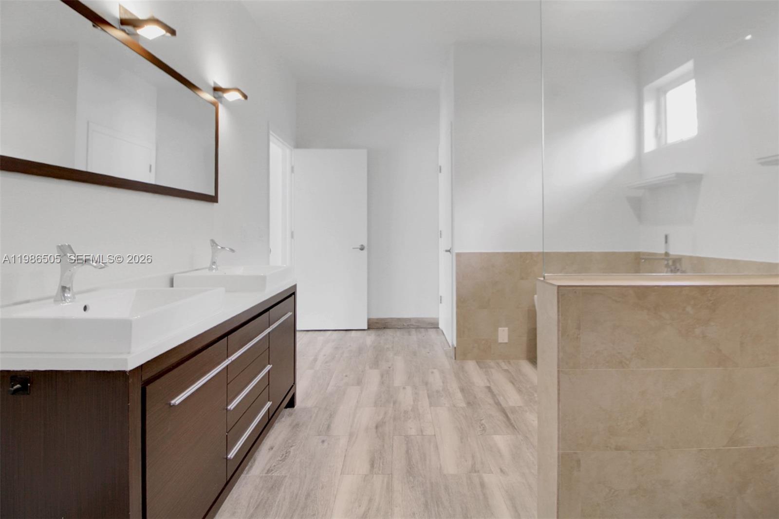 6900 SW 104th St Pinecrest, FL 33156