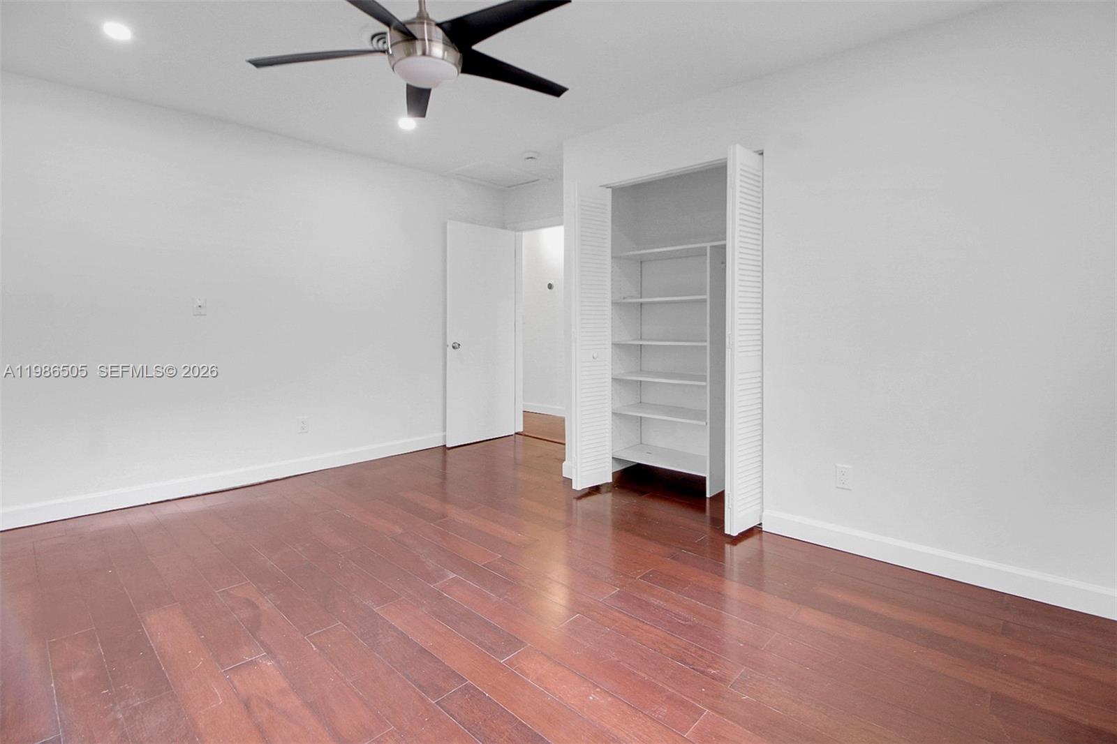 6900 SW 104th St Pinecrest, FL 33156