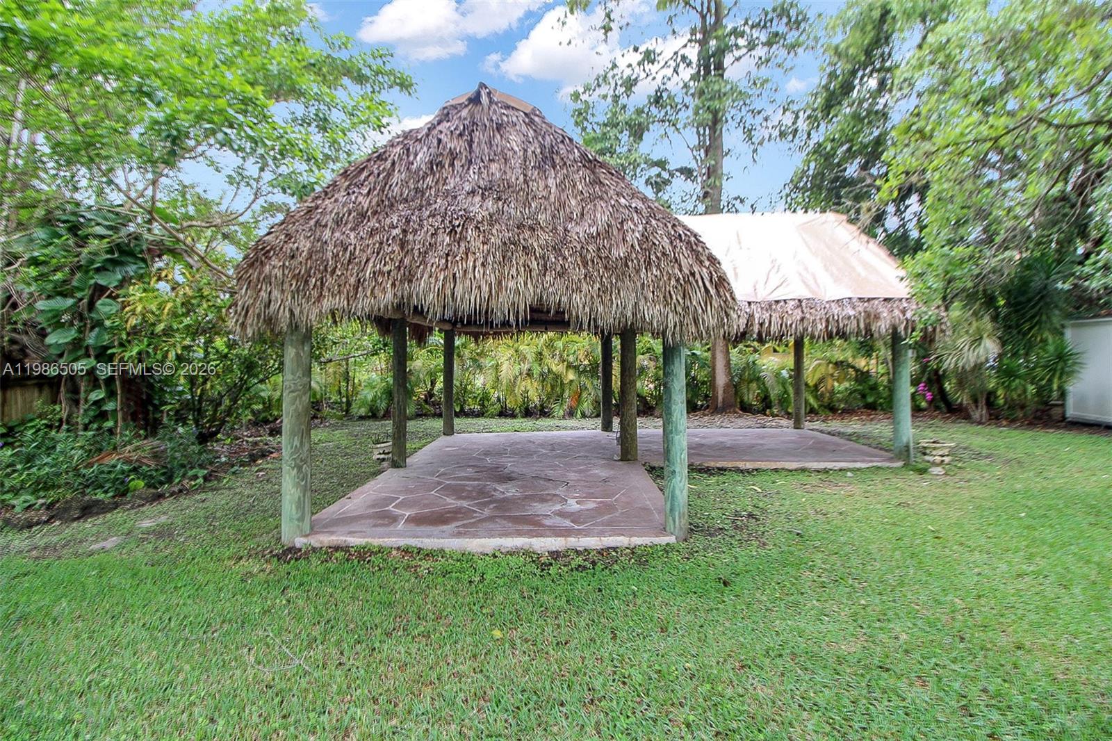 6900 SW 104th St Pinecrest, FL 33156