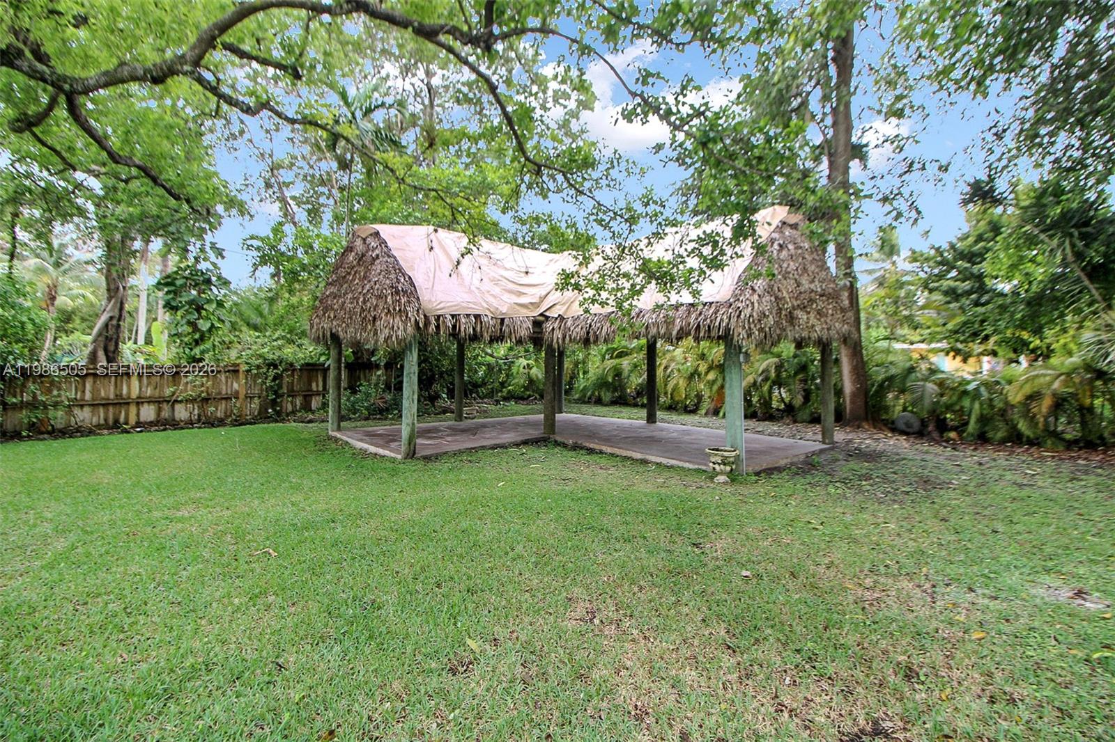 6900 SW 104th St Pinecrest, FL 33156