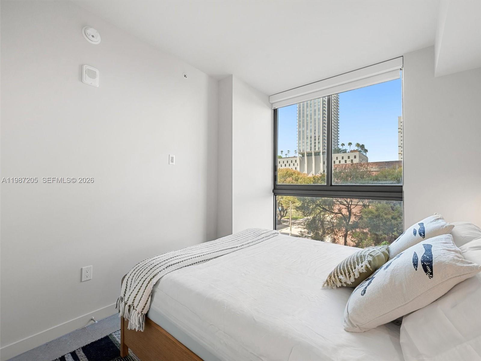 11 NE 6th St #301 Miami, FL 33132