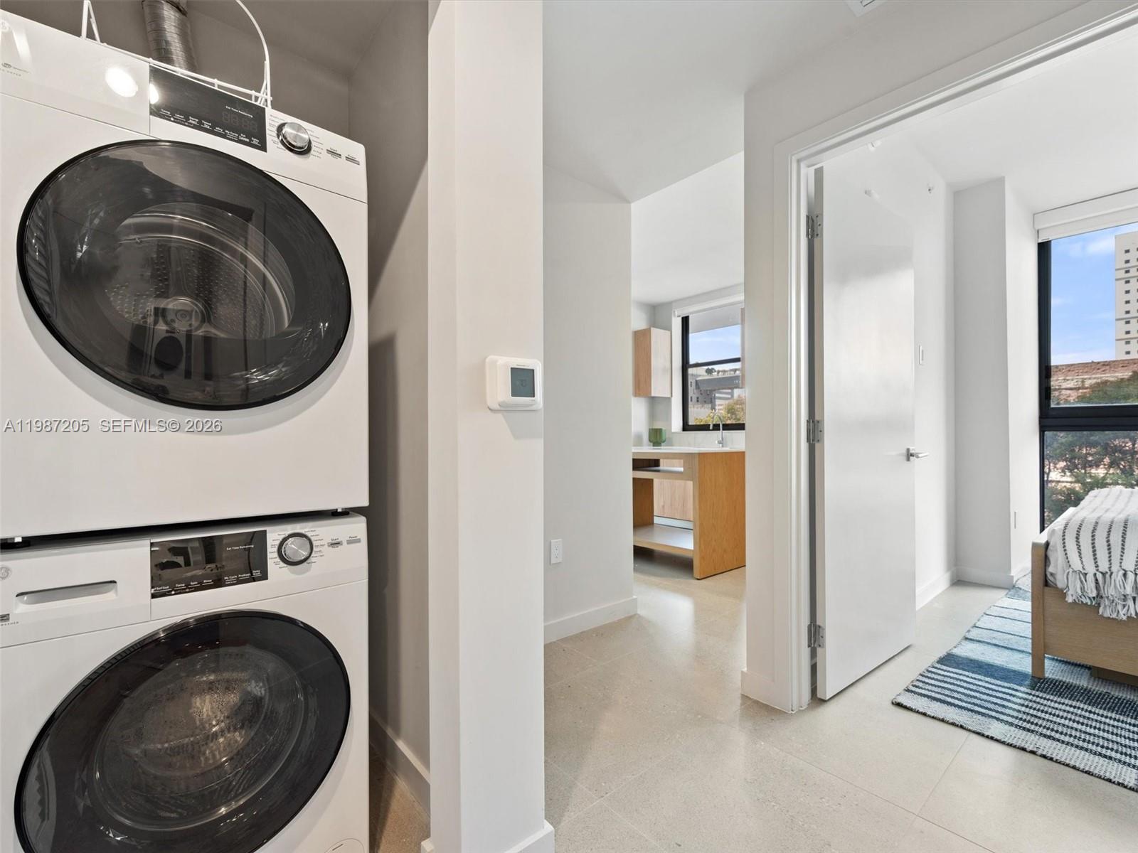 11 NE 6th St #301 Miami, FL 33132