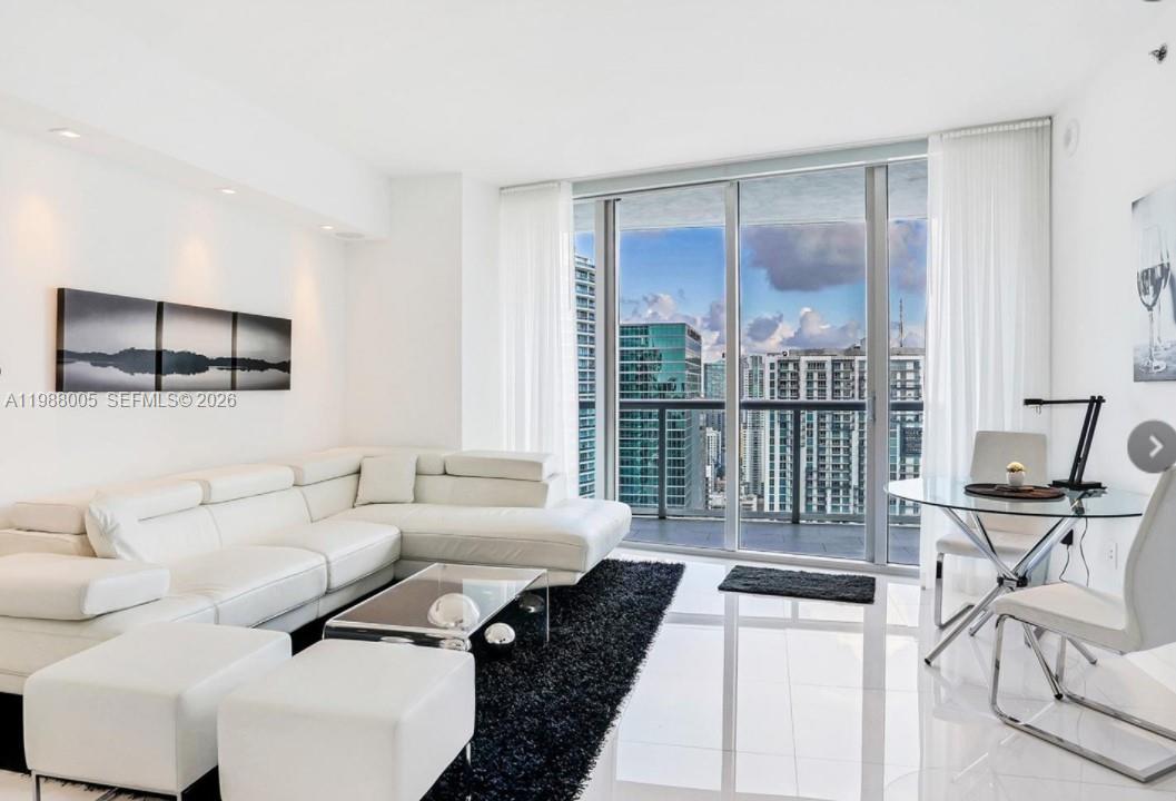 475 Brickell Ave #4310