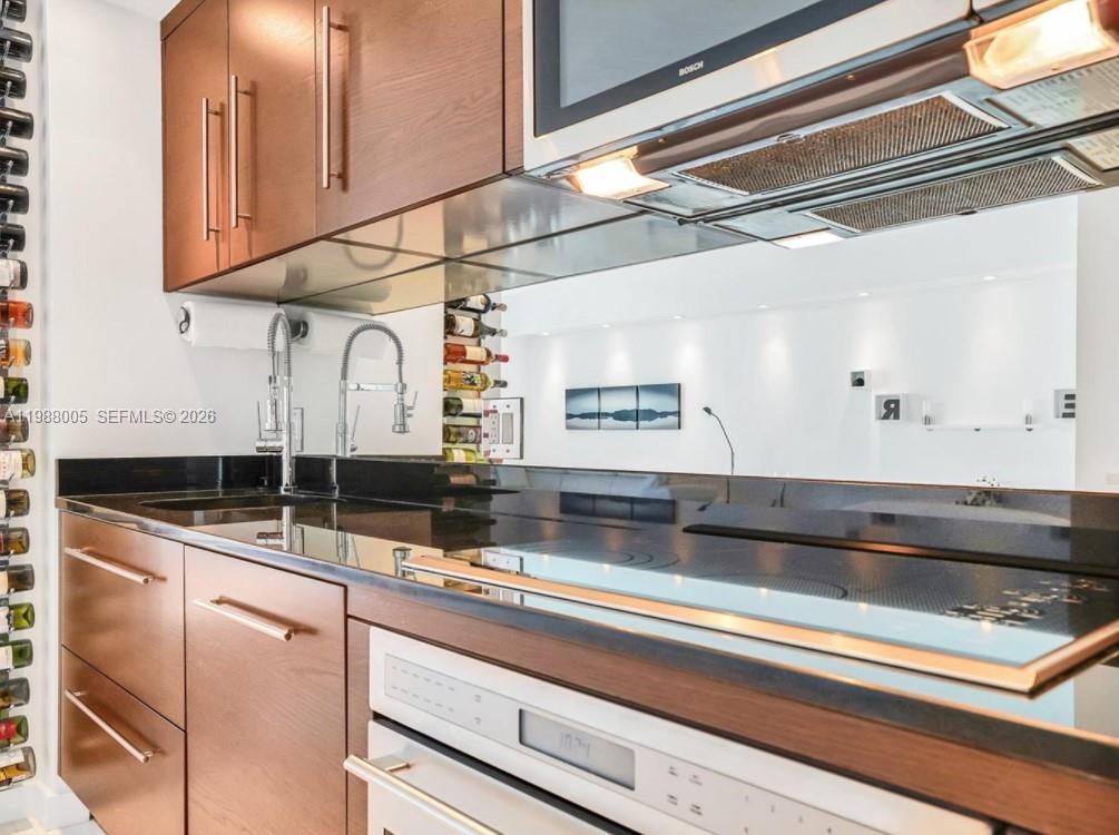 image Icon Brickell I12