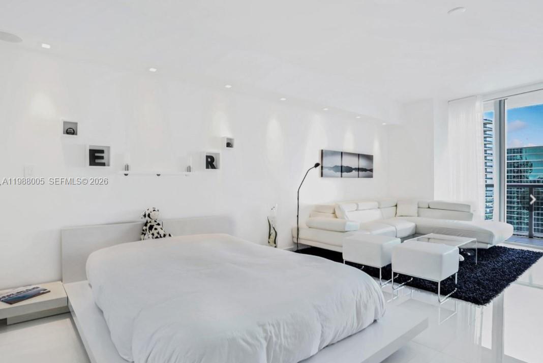 image Icon Brickell I1