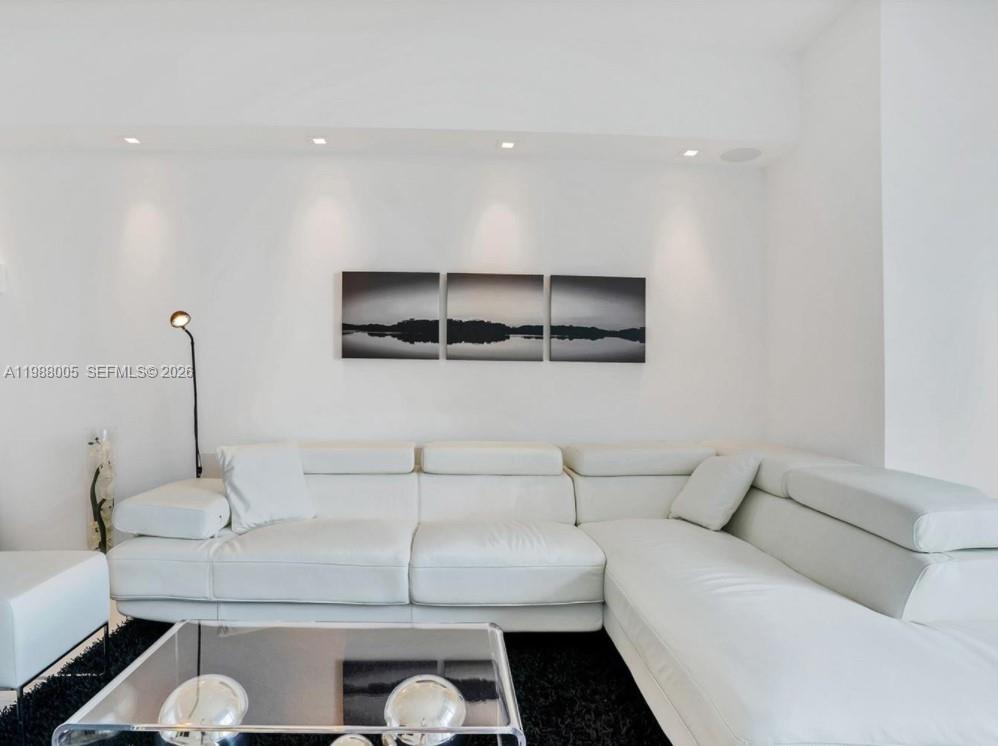 image Icon Brickell I2