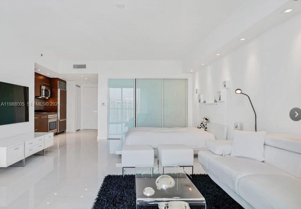 image Icon Brickell I5