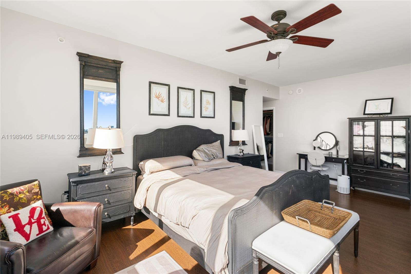 244 Biscayne Blvd #1703 Miami, FL 33132