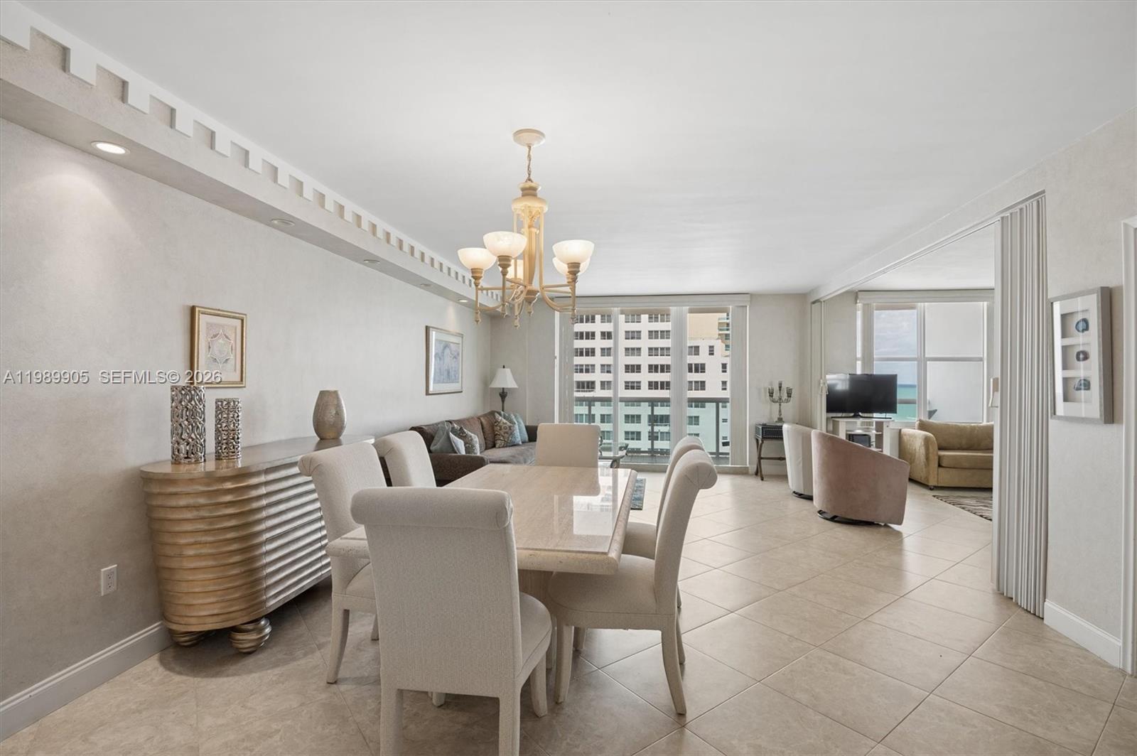 5001 Collins Ave #9H Miami Beach, FL 33140