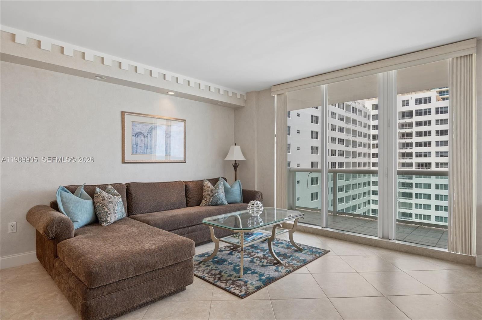 5001 Collins Ave #9H Miami Beach, FL 33140
