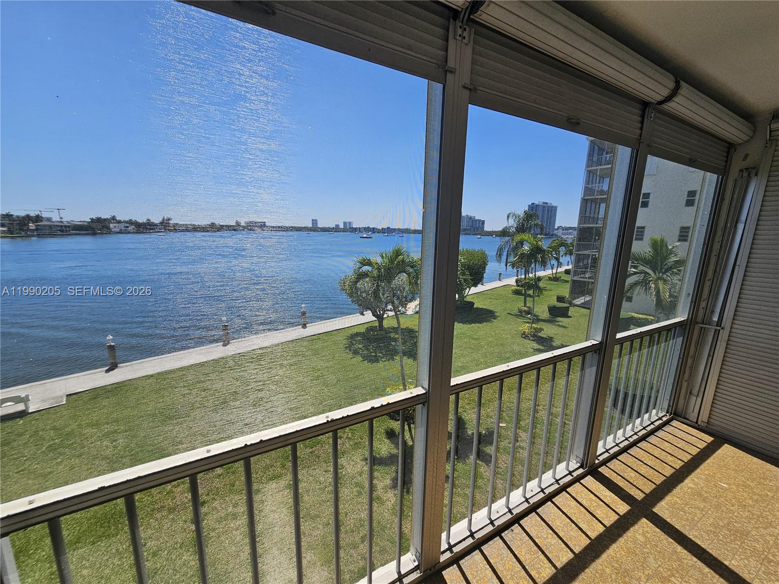 3020 Marcos Dr #S310